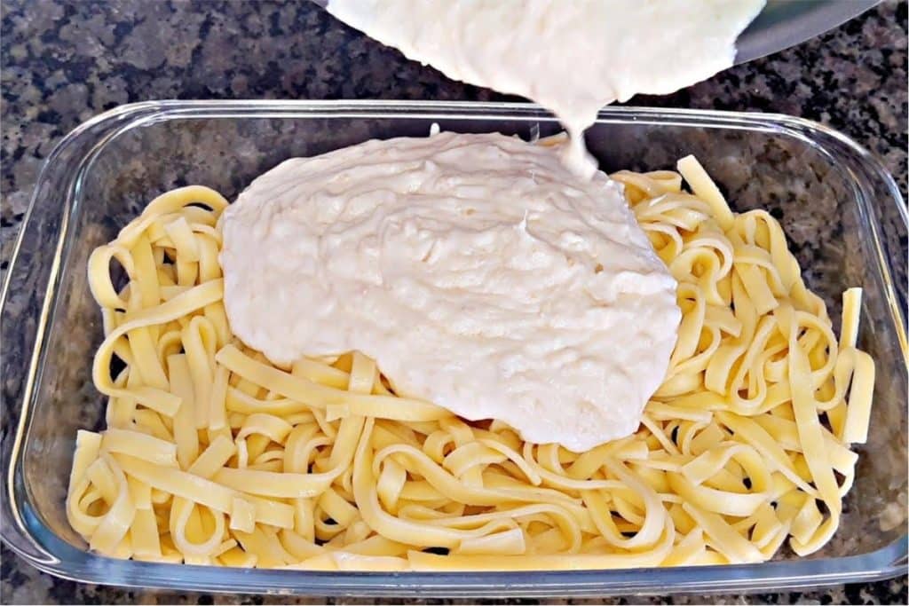 Macarrão com molho branco 