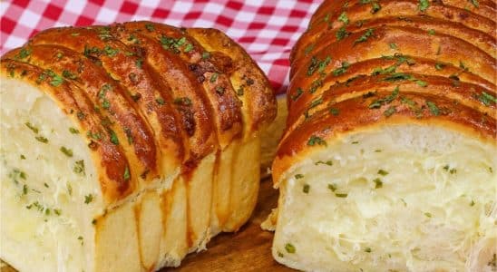 Pão de Alho com Queijo