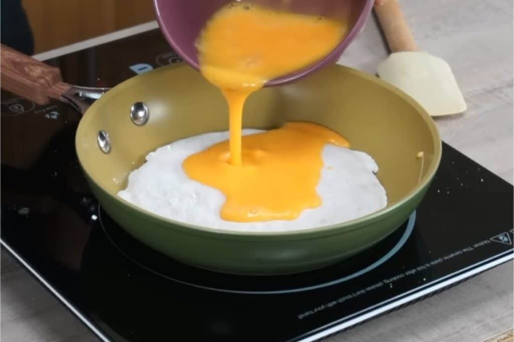 Tapioca com Ovo e Queijo