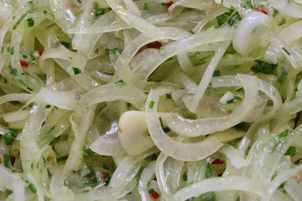 salada de cebola para churrasco