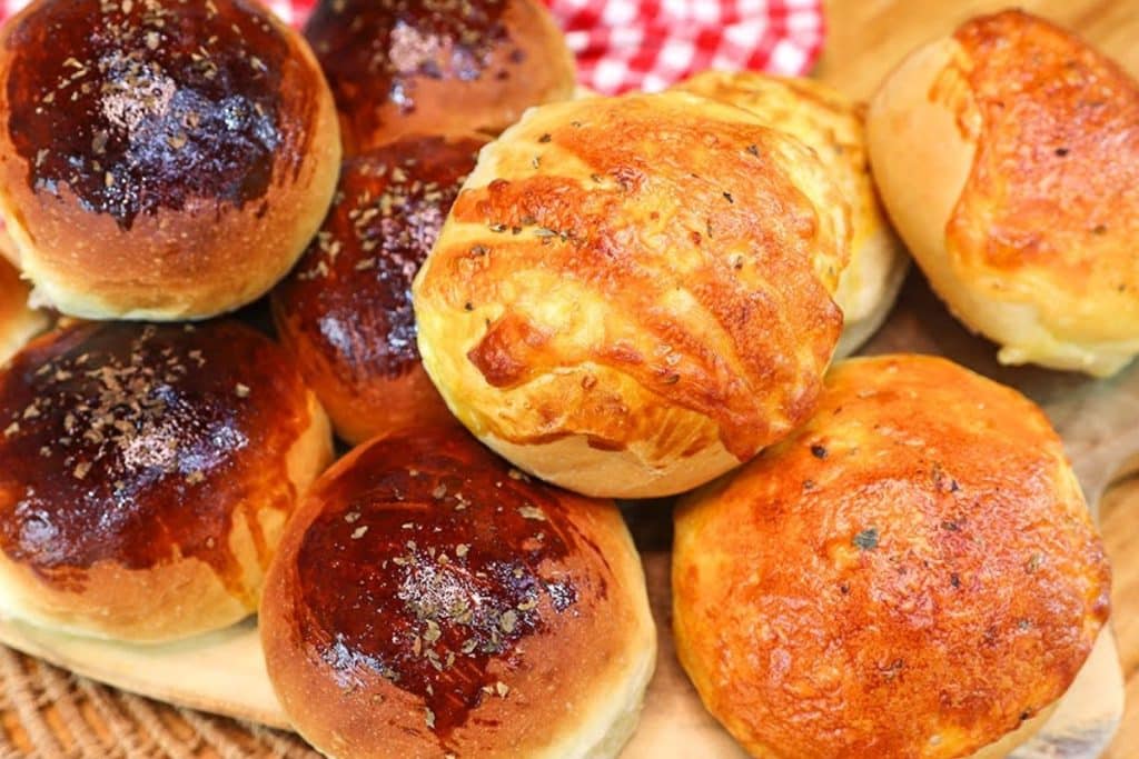 pãozinho de cebola de liquidificador