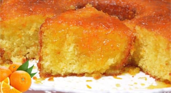 Bolo de laranja com calda