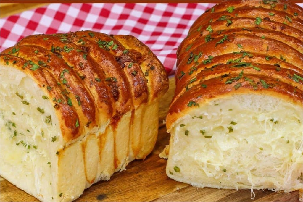 Pão de alho com queijo