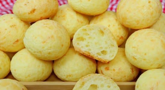 pão de queijo caseiro