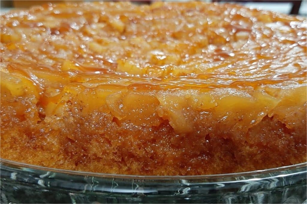 torta de maçã caramelizada