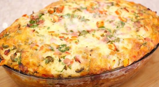 torta salgada com pão amanhecido