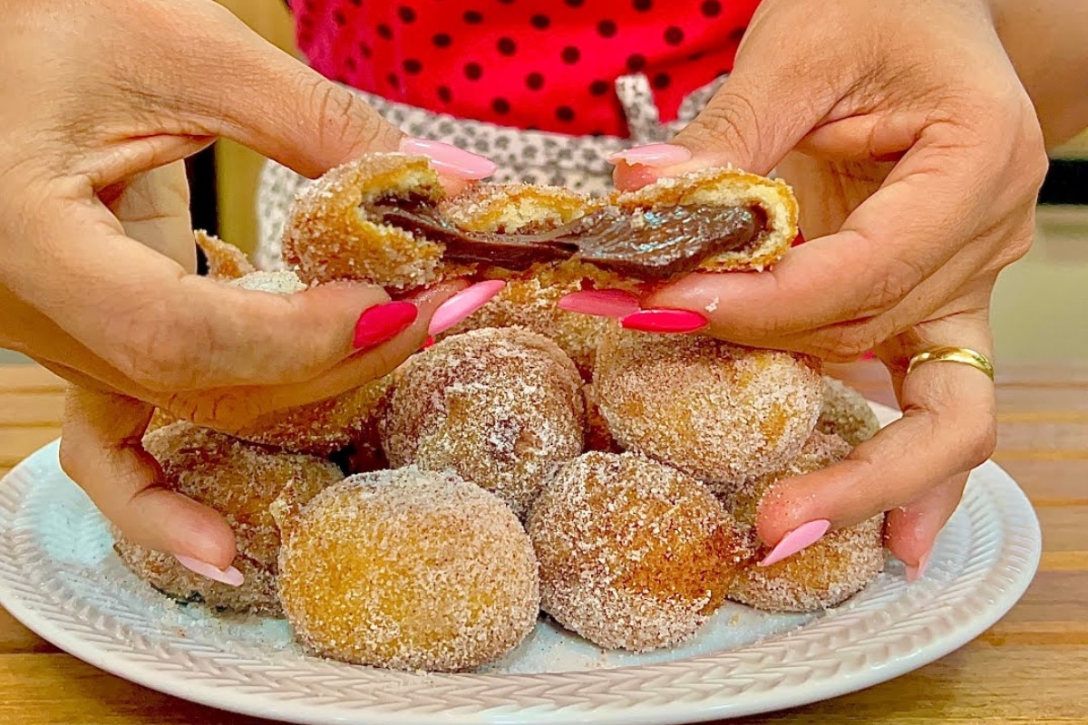 Bolinho de chuva de brigadeiro