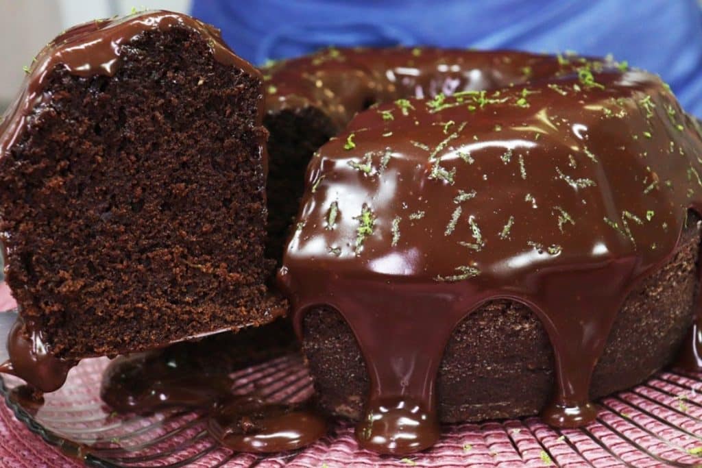 Bolo de chocolate com laranja