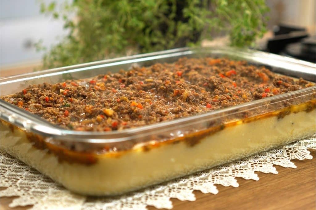 polenta com carne moída