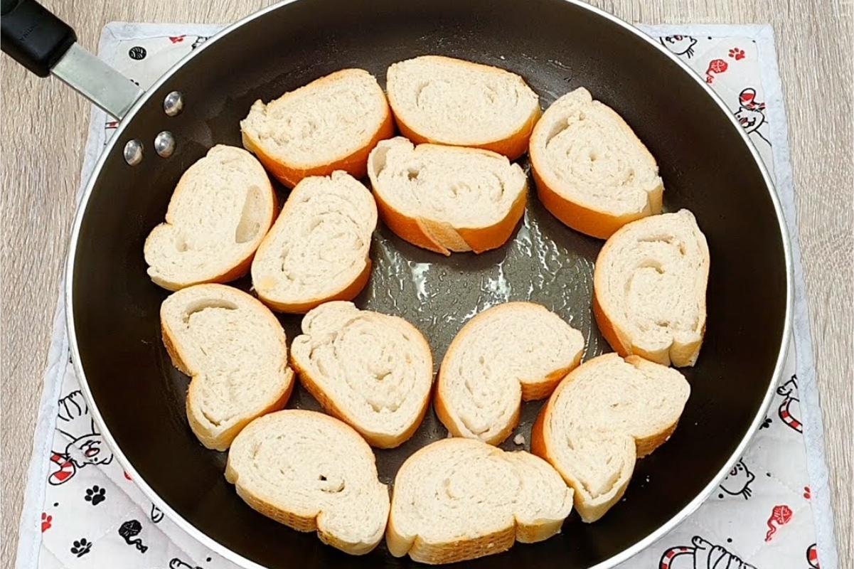 Lanche de pão amanhecido