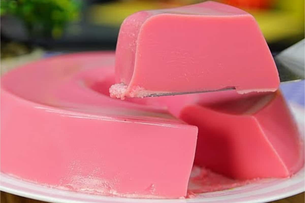 sobremesa simples de morango