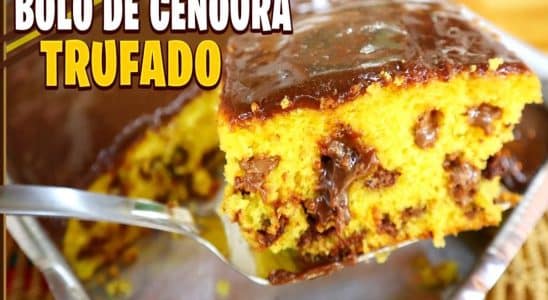 Bolo de cenoura trufado