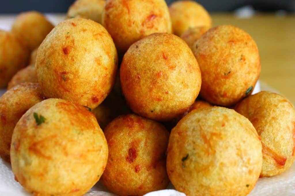 Bolinho de batata com frango