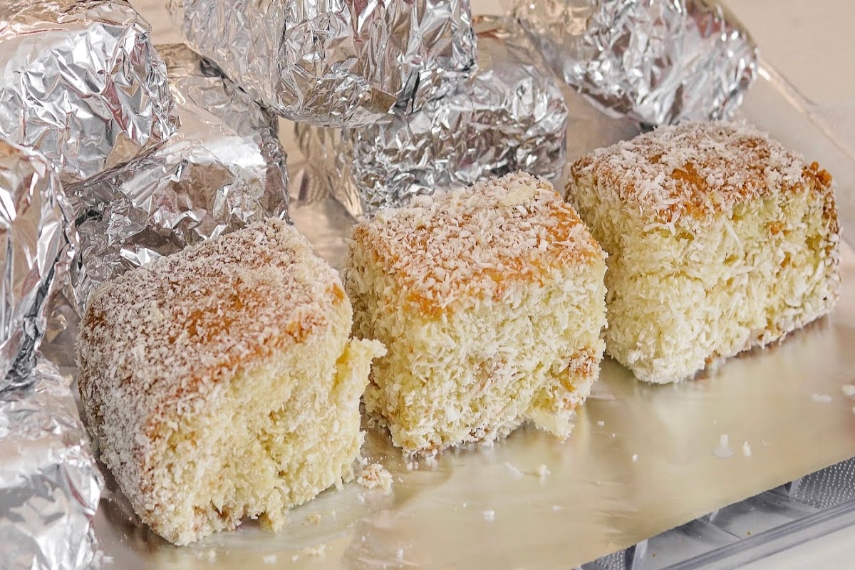 Bolo de coco molhadinho