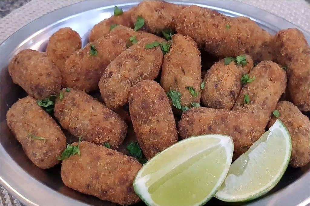 Croquete de carne moída