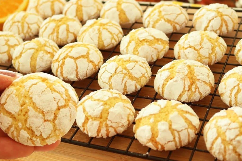 biscoito craquelado de laranja