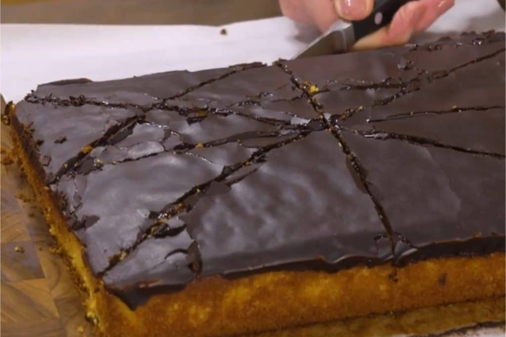 Bolo de Cenoura com Cobertura de Chocolate