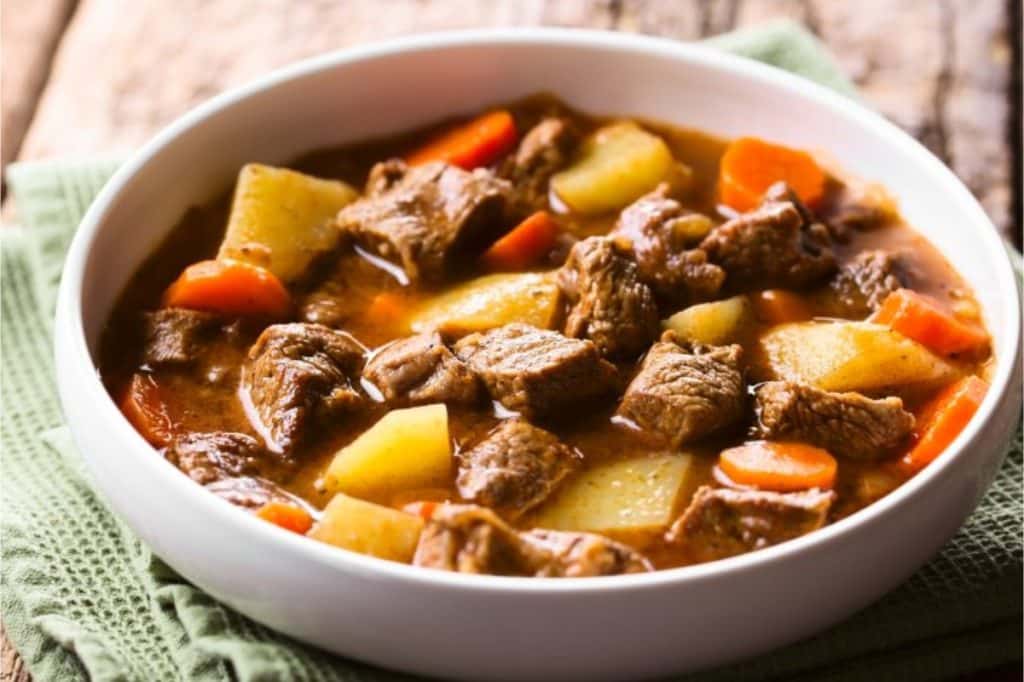 Sopa de Mandioquinha com Carne