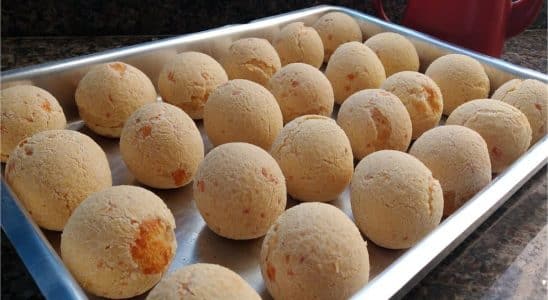 pão de queijo