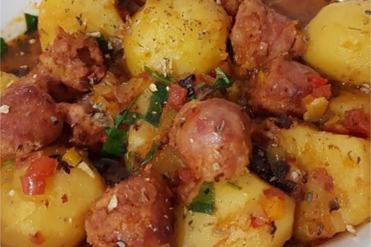 ensopado de linguiça com batata