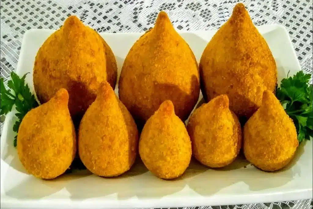 coxinha de frango tradicional