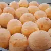 pão de queijo com polvilho