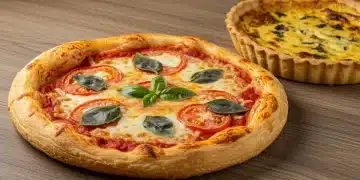Pizzas e tortas rápidas: delícias caseiras prontas em 25 minutos para o fim de semana.