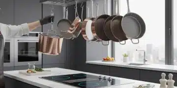 Conjunto de batería de cocina moderna y brillante, fabricada con aleaciones duraderas, en una cocina elegante.